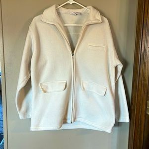 Cherokee medium cream color fleece jacket 3 front pockets